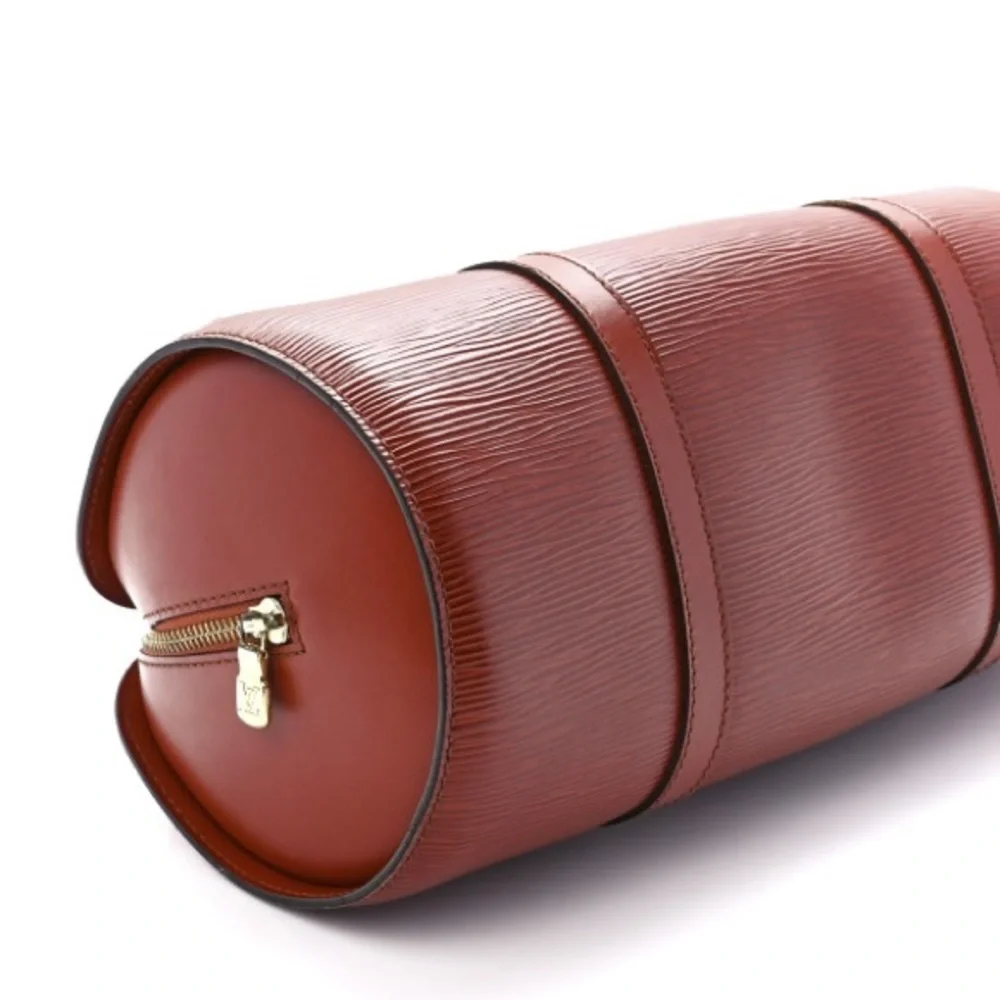 Authentic LOUIS VUITTON epi leather bag.